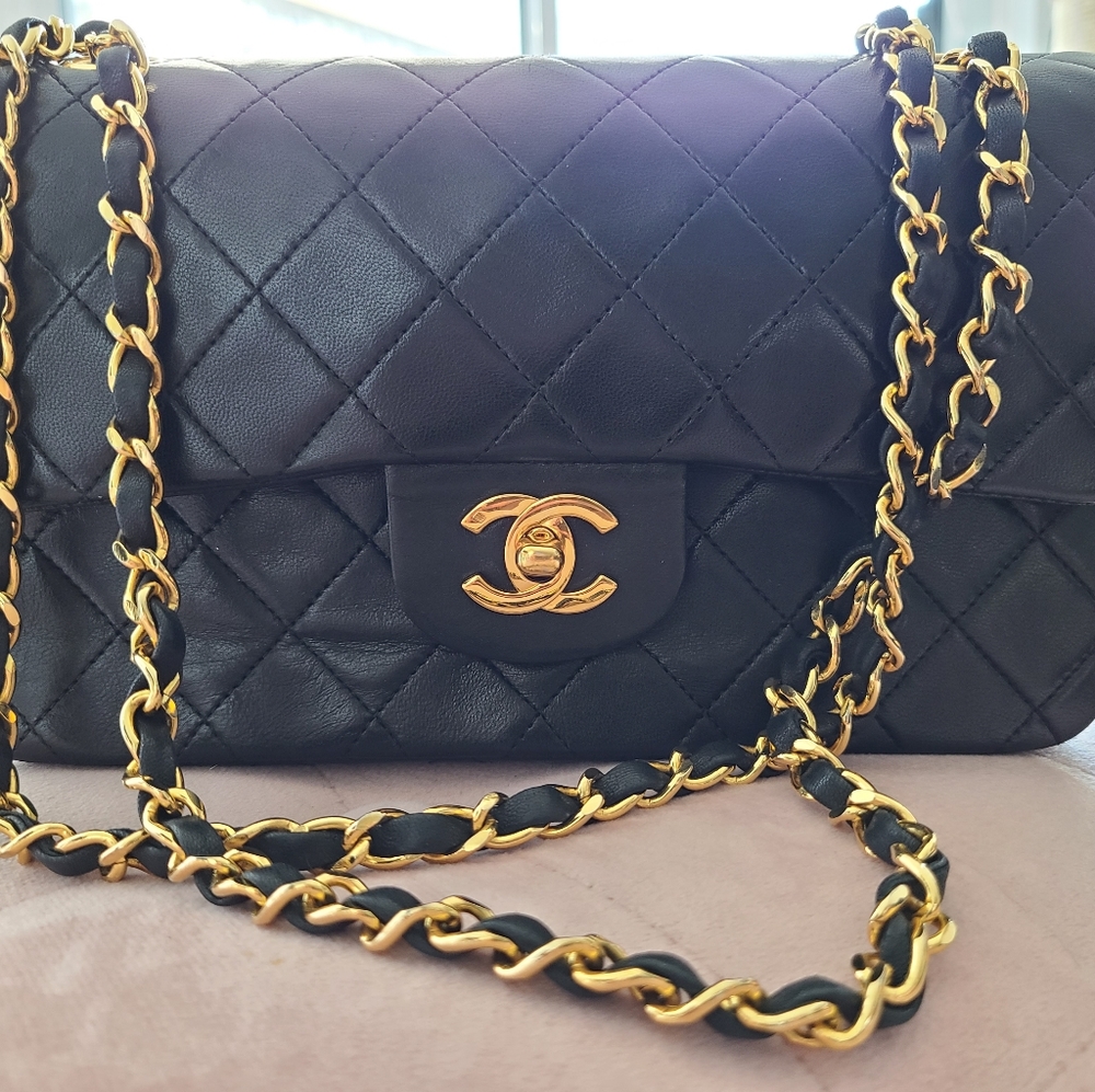 CHANEL Vintage Small Classic Flap 24k GHW Lambskin